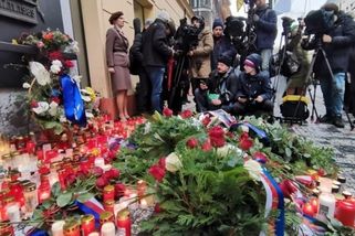 prahain.cz/politika/prezident-se-na-narodni-tride-dockal-ostudneho-prijeti-25393.html